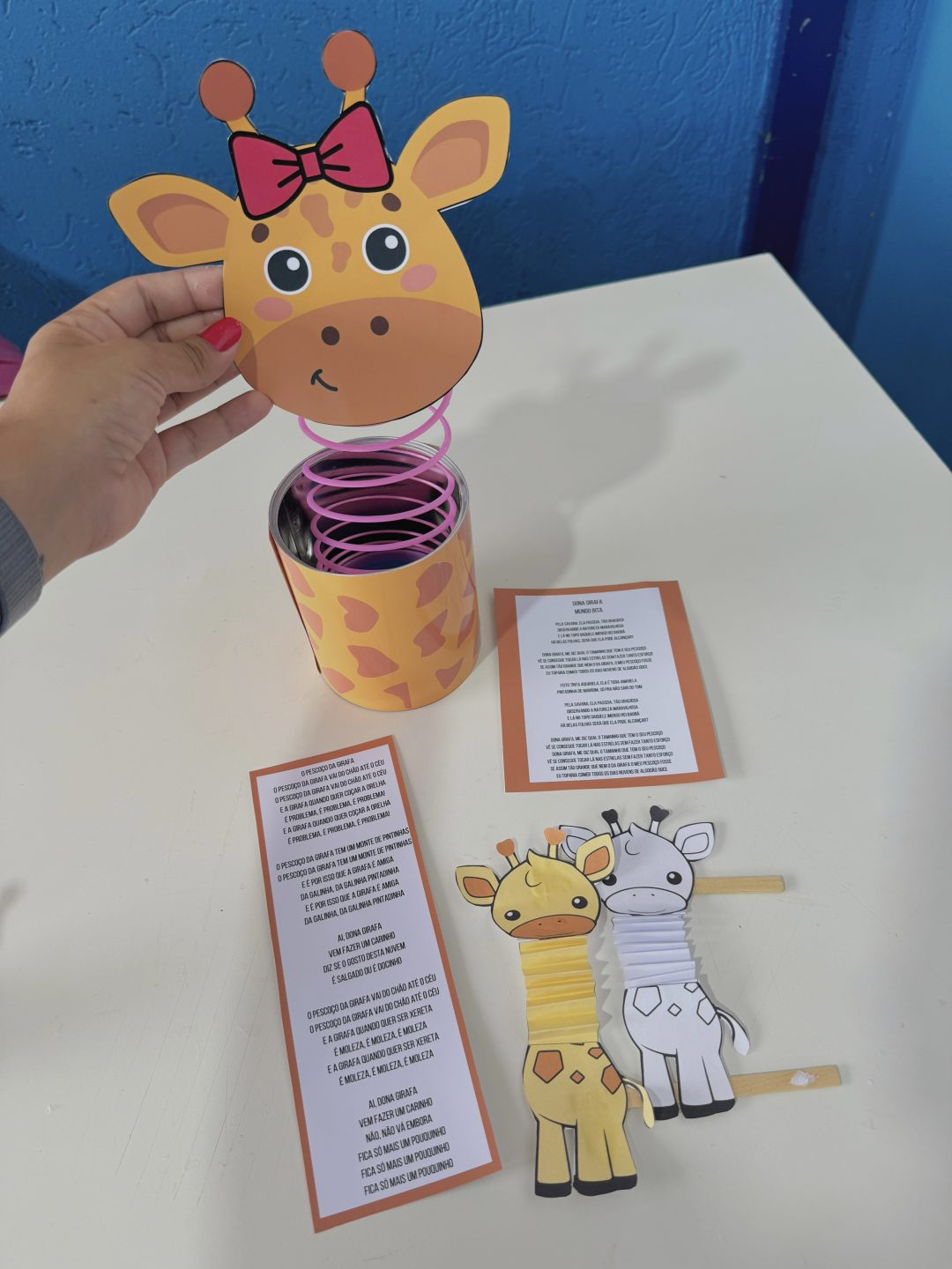 A GIRAFA