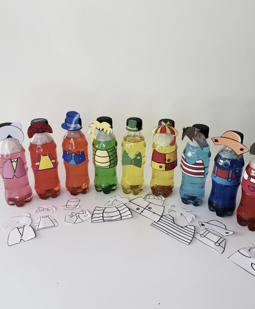 Garrafas sensoriais do sitio