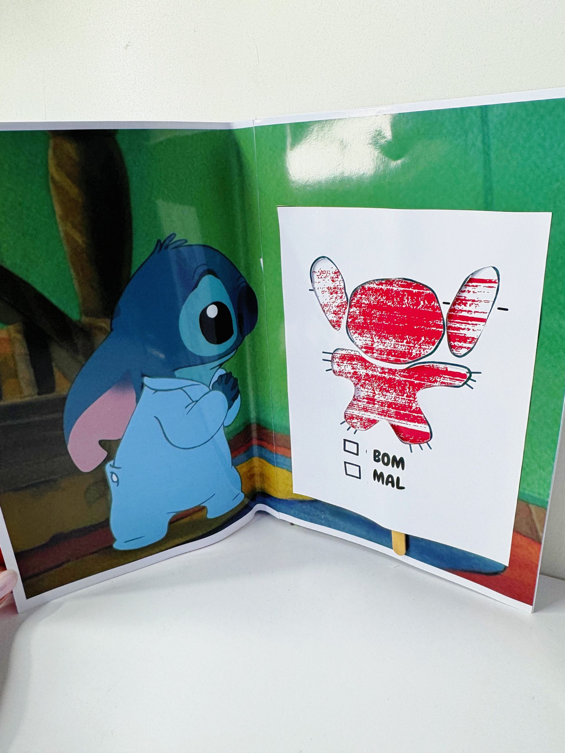 Livro Sensorial Stitch - Imagem 7