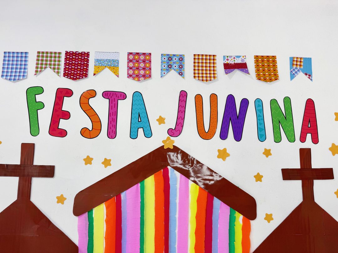 Painel Junino Igreja - Imagem 2