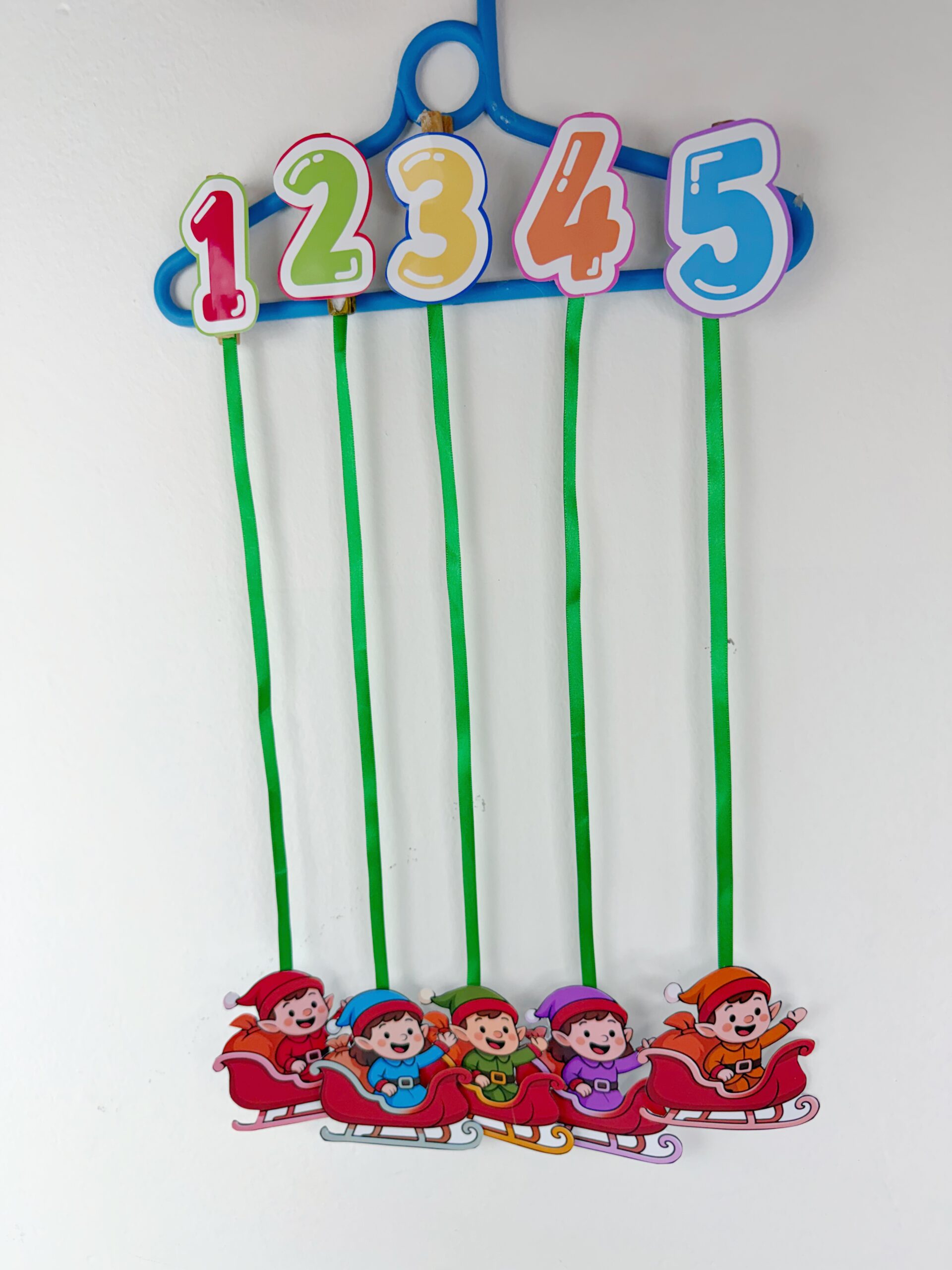 Cinco Ajudantes do Papai Noel - Imagem 2